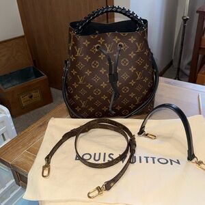 ** for waffle_glitter only ** Louis Vuitton Monogram Neonoe bundle